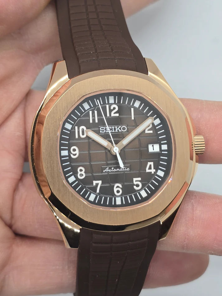 Seiko Aquanaut | Brown